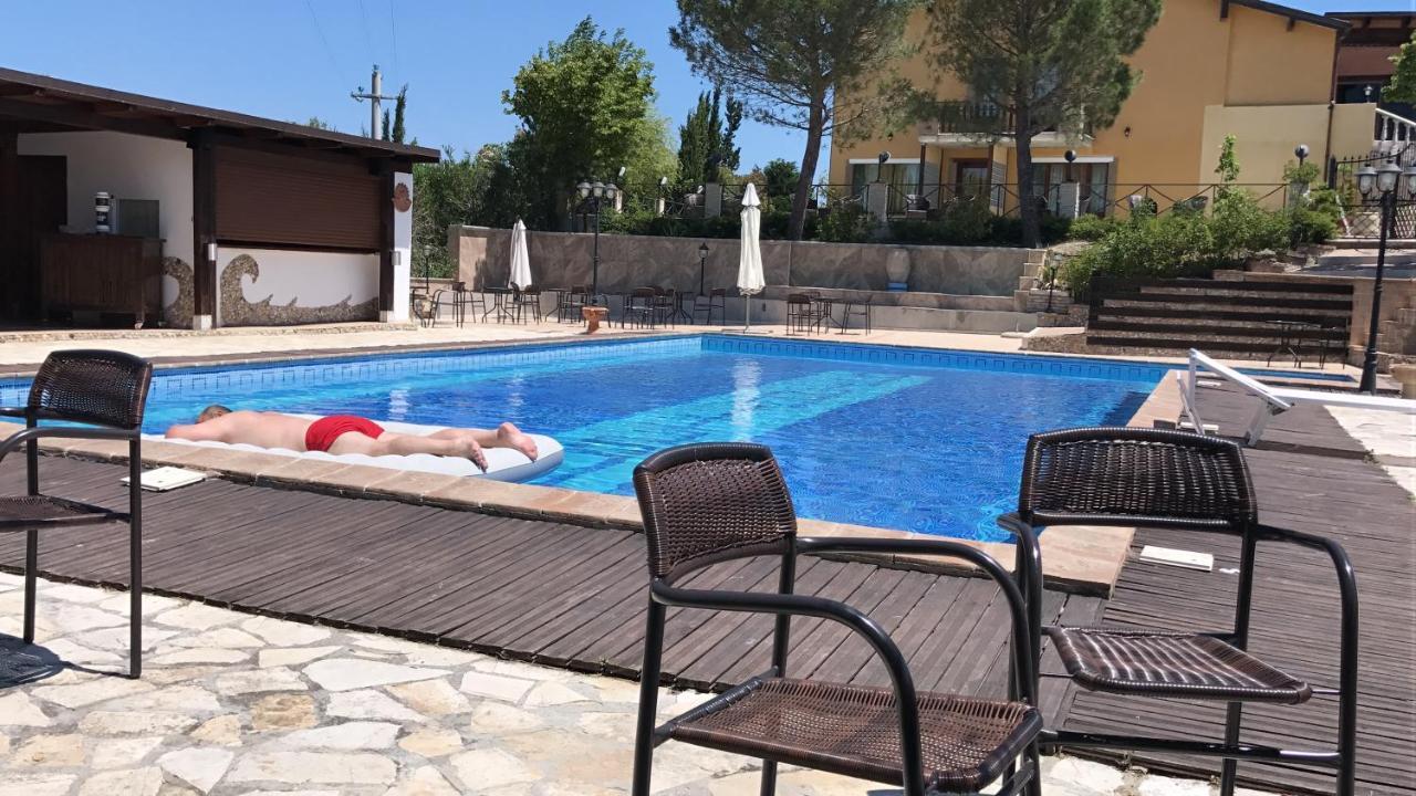 Aparthotel Al Settimo Cielo à Montenero di Bisaccia Extérieur photo